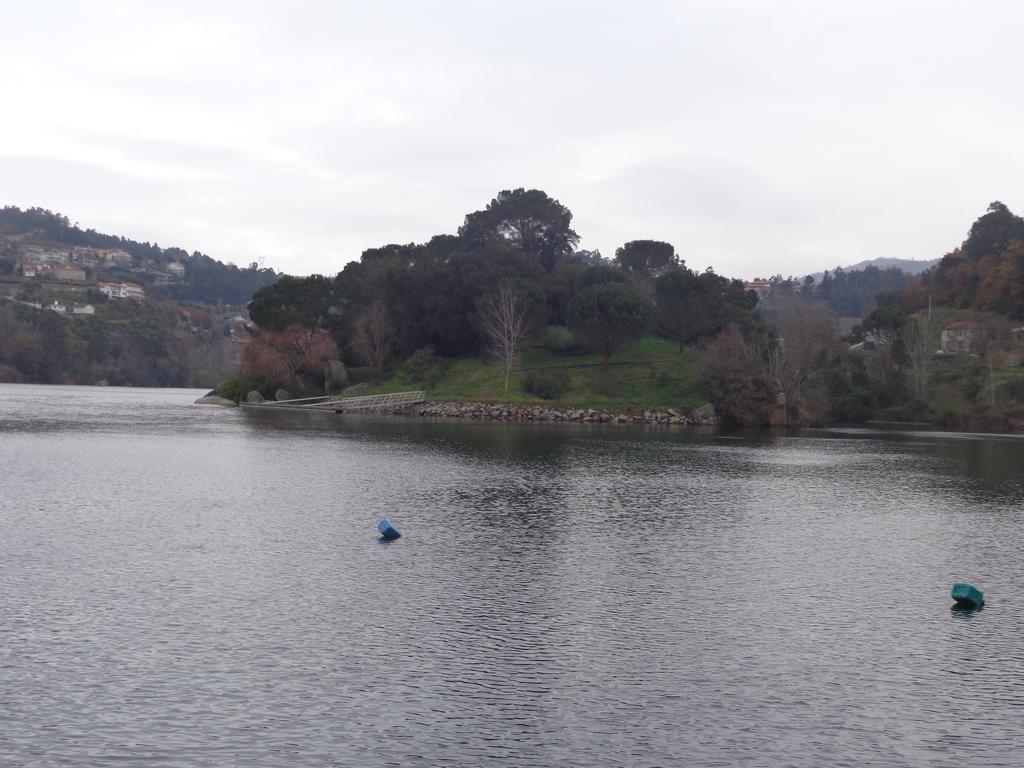 Pensjonat Bernardes House Castelo de Paiva Zewnętrze zdjęcie