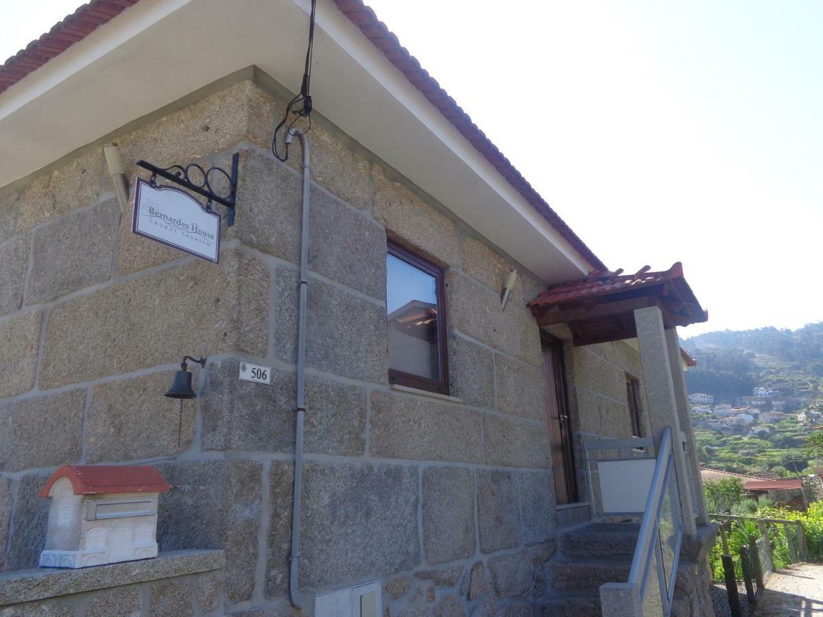 Pensjonat Bernardes House Castelo de Paiva Zewnętrze zdjęcie